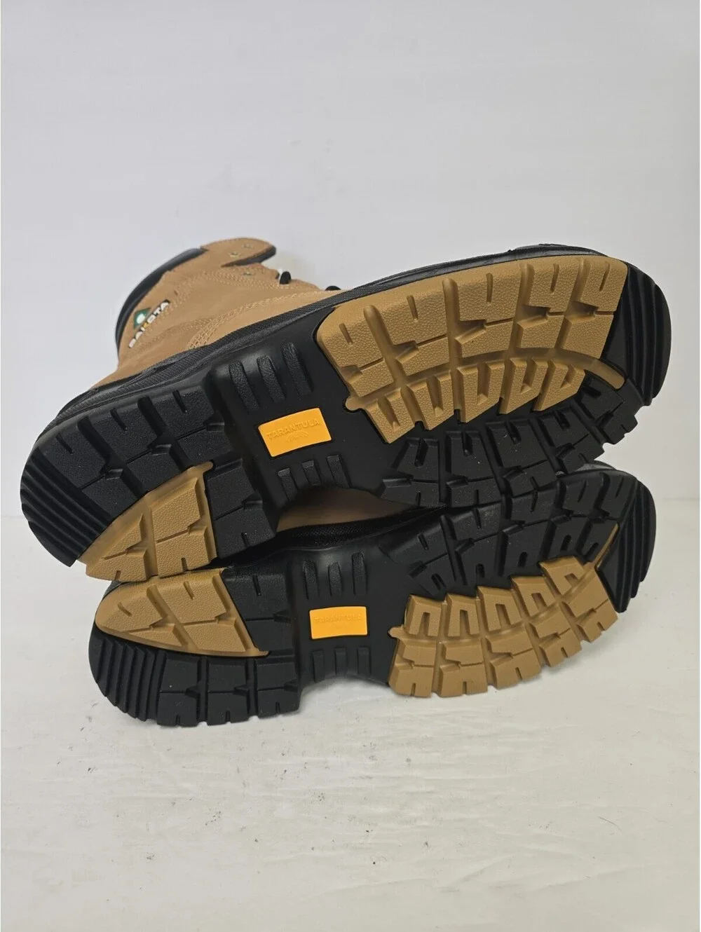 Dakota Men's 8